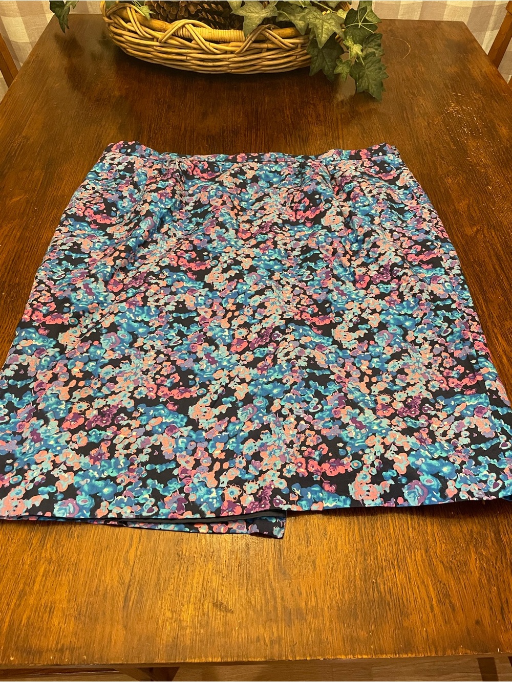 Boden Floral Mini Skirt in Black, Pink & Blue 16L silk blend